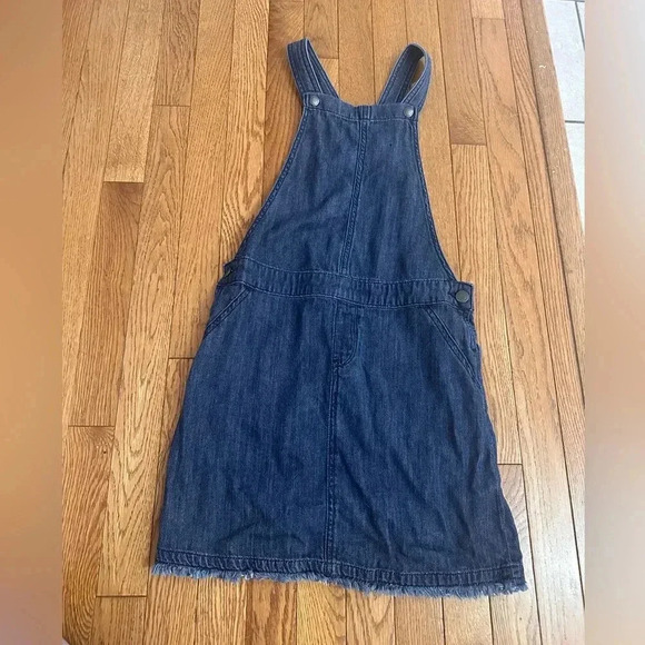 2  for $15 Girl's Joe Fresh Jumper - Picture 1 of 4